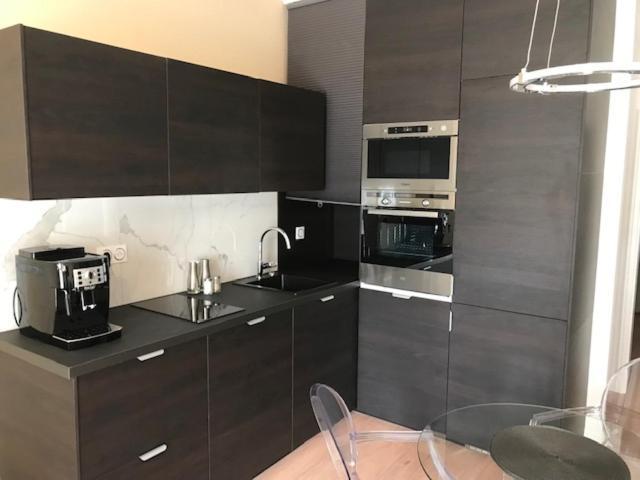 Lazare Maison De Maitre , Appartements De Standing Avec Parking Privatif A Seulement 7 Minutes A Pied Du Centre Historique De Безьє Екстер'єр фото