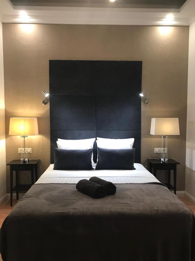 Lazare Maison De Maitre , Appartements De Standing Avec Parking Privatif A Seulement 7 Minutes A Pied Du Centre Historique De Безьє Екстер'єр фото