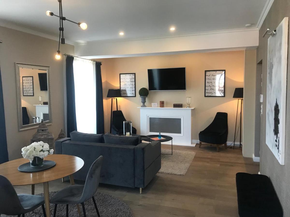 Lazare Maison De Maitre , Appartements De Standing Avec Parking Privatif A Seulement 7 Minutes A Pied Du Centre Historique De Безьє Екстер'єр фото