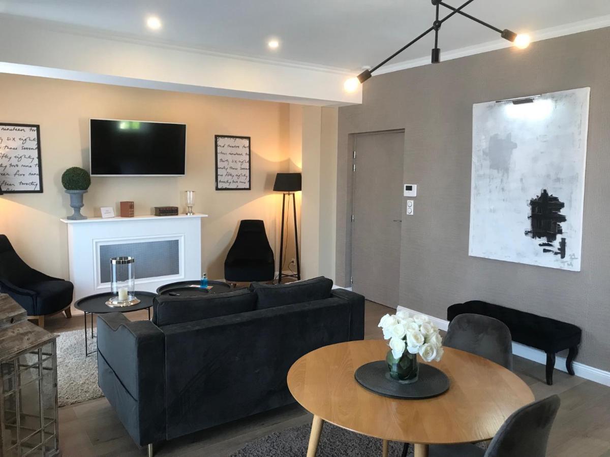 Lazare Maison De Maitre , Appartements De Standing Avec Parking Privatif A Seulement 7 Minutes A Pied Du Centre Historique De Безьє Екстер'єр фото