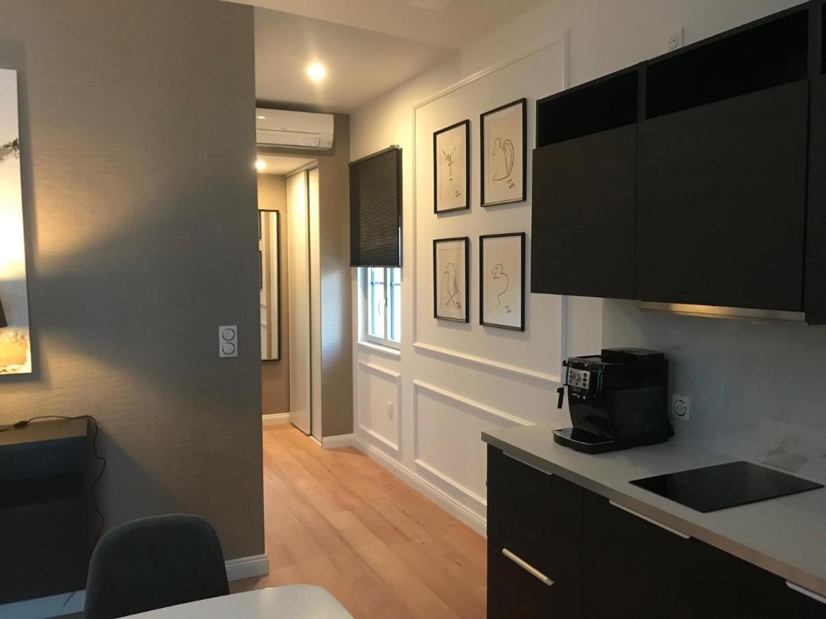 Lazare Maison De Maitre , Appartements De Standing Avec Parking Privatif A Seulement 7 Minutes A Pied Du Centre Historique De Безьє Екстер'єр фото
