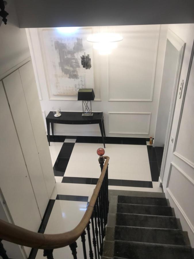 Lazare Maison De Maitre , Appartements De Standing Avec Parking Privatif A Seulement 7 Minutes A Pied Du Centre Historique De Безьє Екстер'єр фото